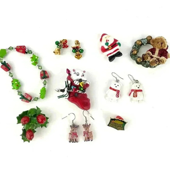 9 PC Christmas Holiday Lot Jewelry Mixed Assorted Earrings Pins Bracelet - Picture 1 of 11